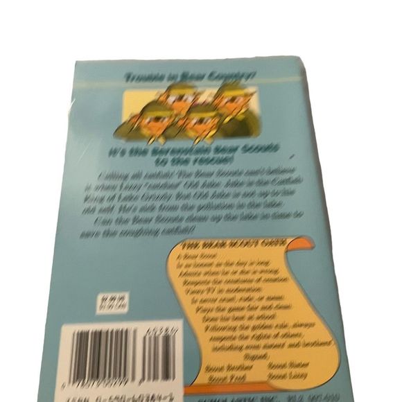 The Berenstain Bear Scouts And The Coughing Catfish Scholastic PB Chapter Book - Picture 7 of 8